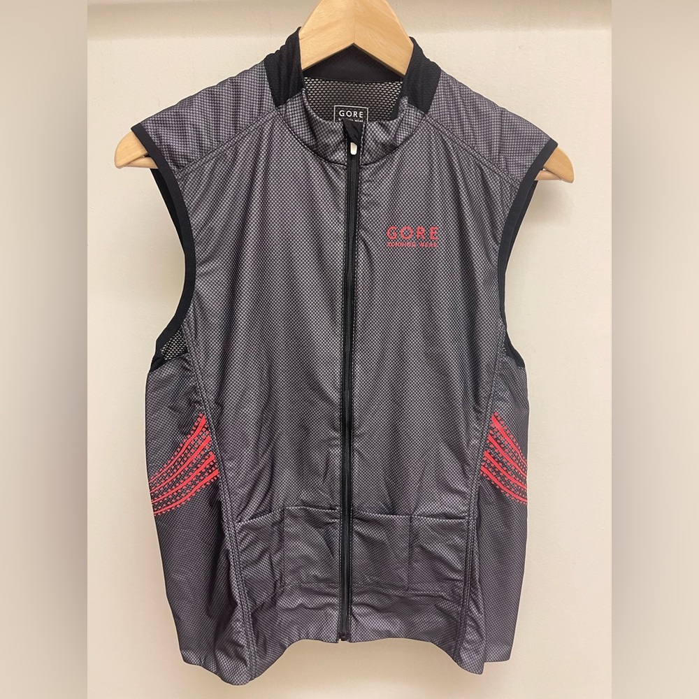 Gore running vest wind stopper medium